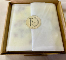 Load image into Gallery viewer, Relaxing Essential Oil Wax Melts