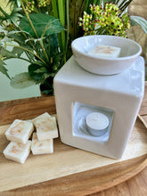 Load image into Gallery viewer, Uplifting Essential Oil Wax Melts