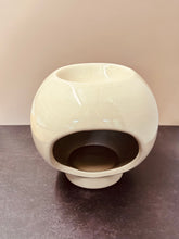Load image into Gallery viewer, Wax Burner Prague
