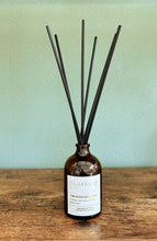 Load image into Gallery viewer, THE WOODLAND WALK Fibre Reed Diffuser
