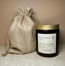 Load image into Gallery viewer, VICTORIAN SPICE CAKE Candle
