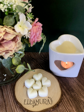 Load image into Gallery viewer, Rose &amp; Patchouli Wax Melts
